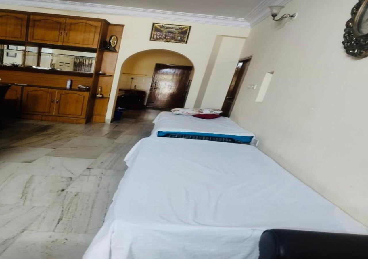 Best Individual Home Stay Near Apollo Jubilee Hills Haiderabad Buitenkant foto
