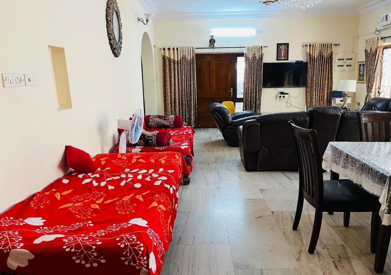 Best Individual Home Stay Near Apollo Jubilee Hills Haiderabad Buitenkant foto