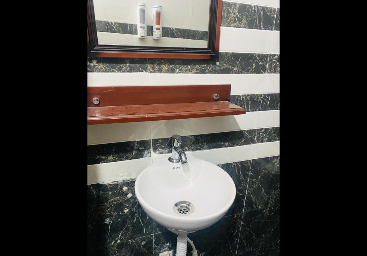 Best Individual Home Stay Near Apollo Jubilee Hills Haiderabad Buitenkant foto